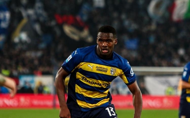 持场均40 持场均40